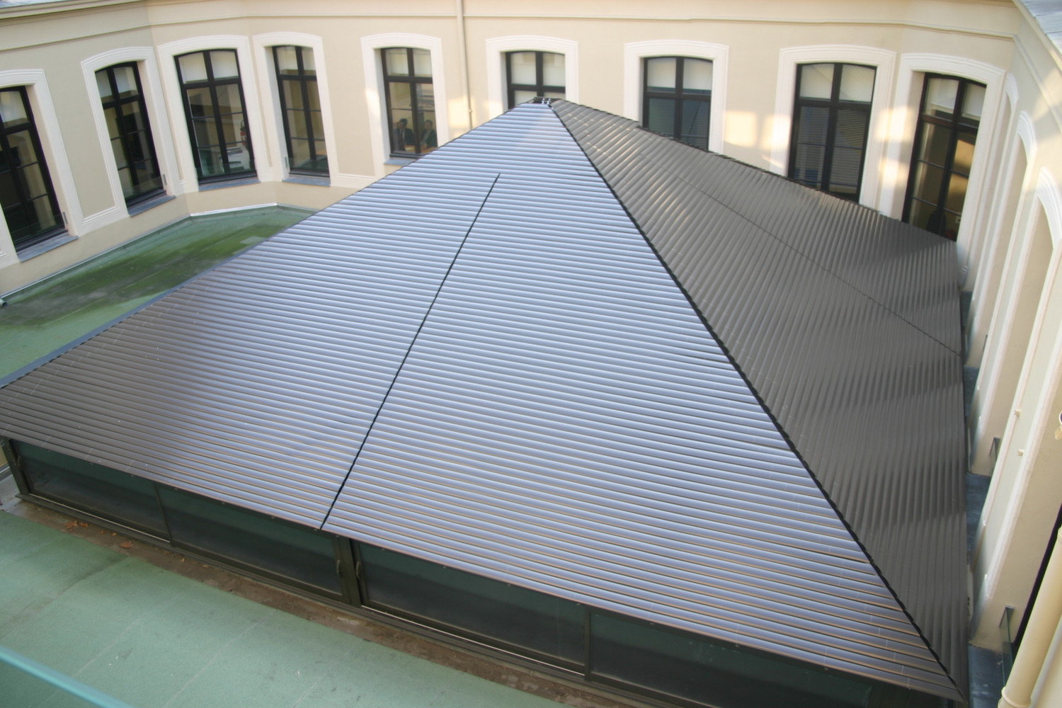 Поворотные алюминиевые ламели Sunshield