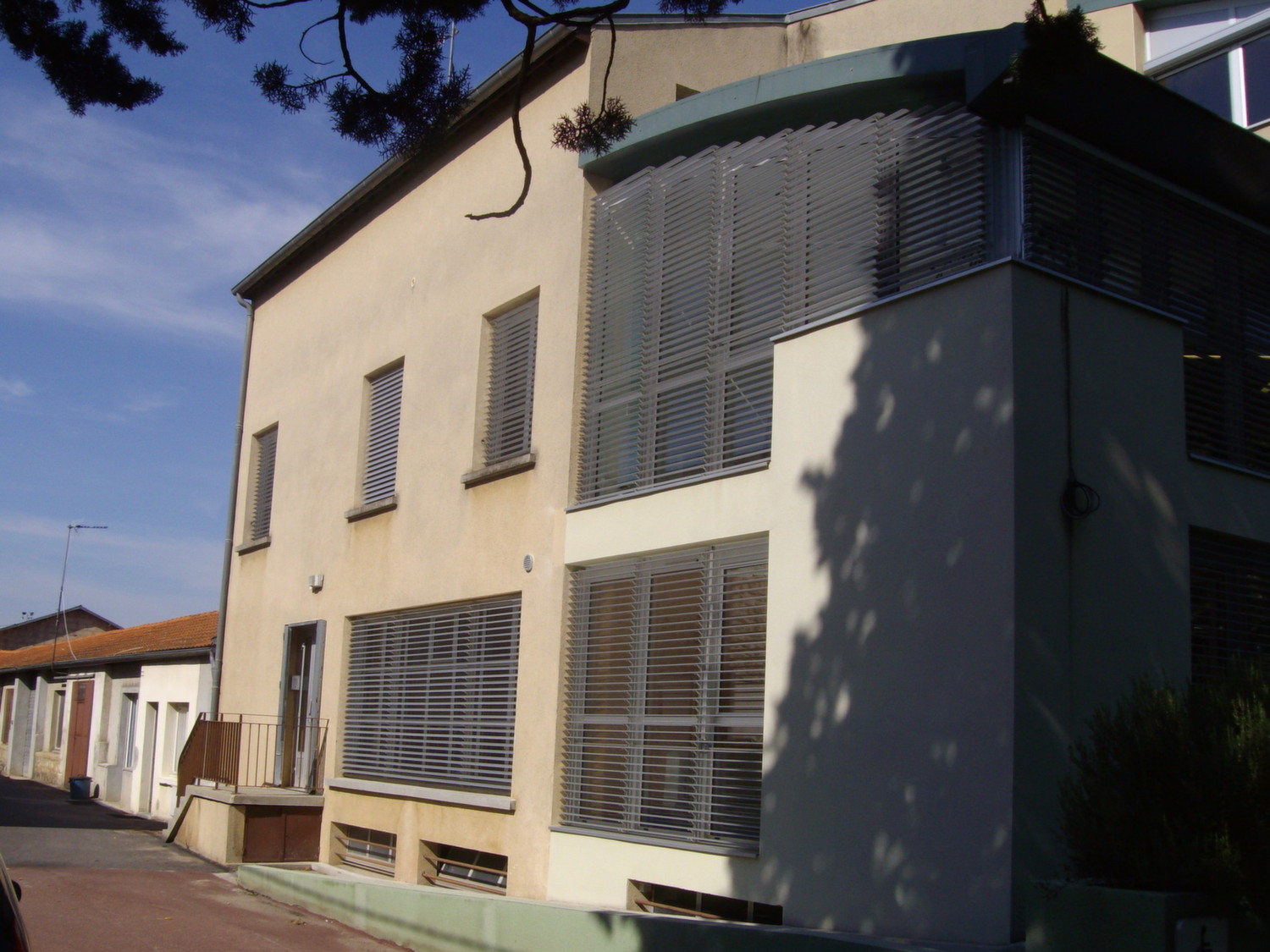 Поворотные алюминиевые ламели Sunshield