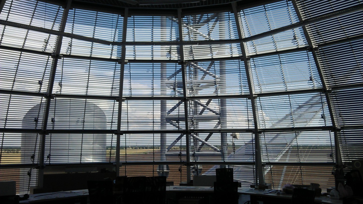 Поворотные алюминиевые ламели Sunshield